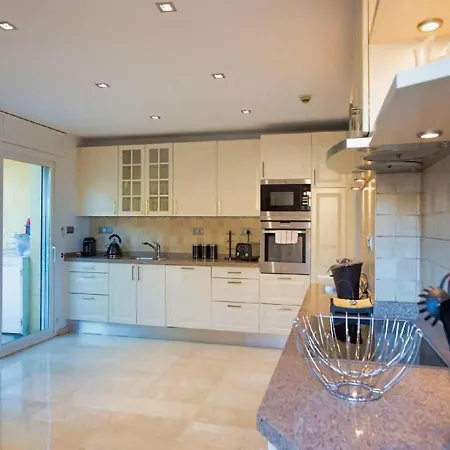 דירה Rio Real Playa Beachfront, *
