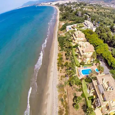 דירה Rio Real Playa Beachfront, מארבלה