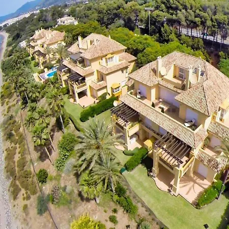 Rio Real Playa Beachfront, דירה מארבלה